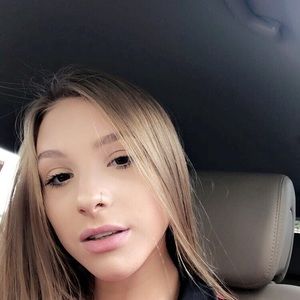 Meet your Posher, Sophia